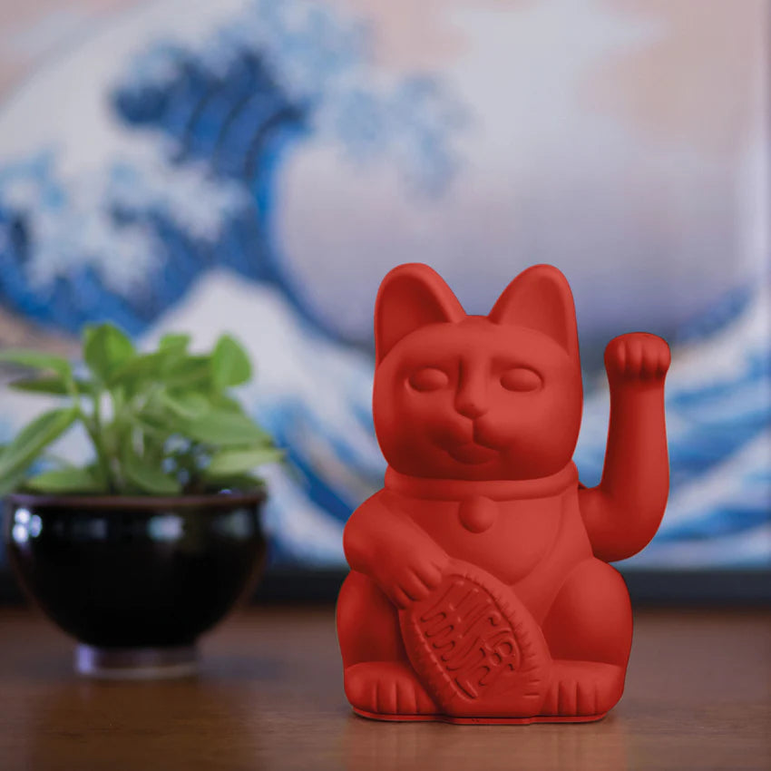 Lucky cat - courage waving cat - red