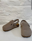 Suede clogs with strap - beige