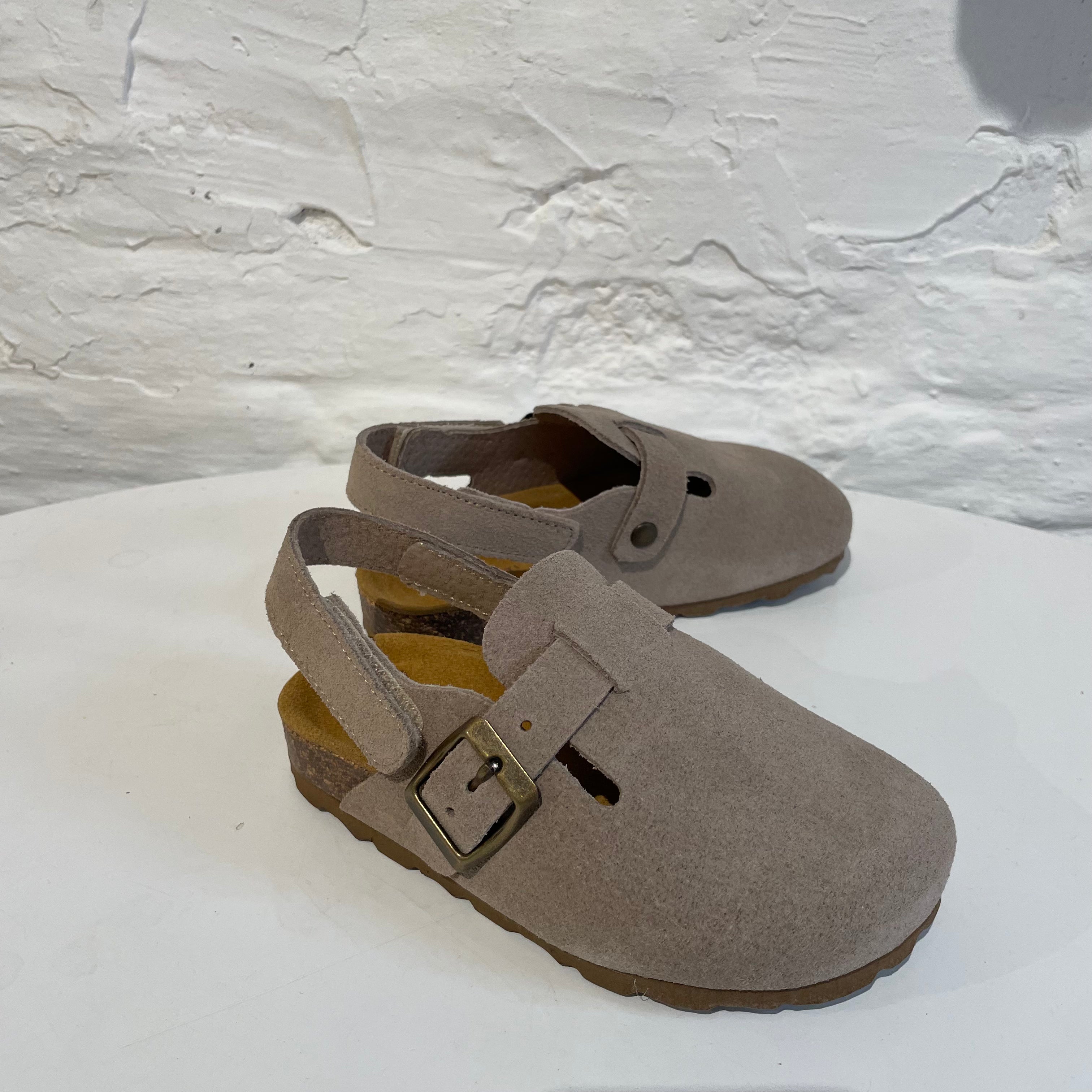 Suede clogs with strap - beige