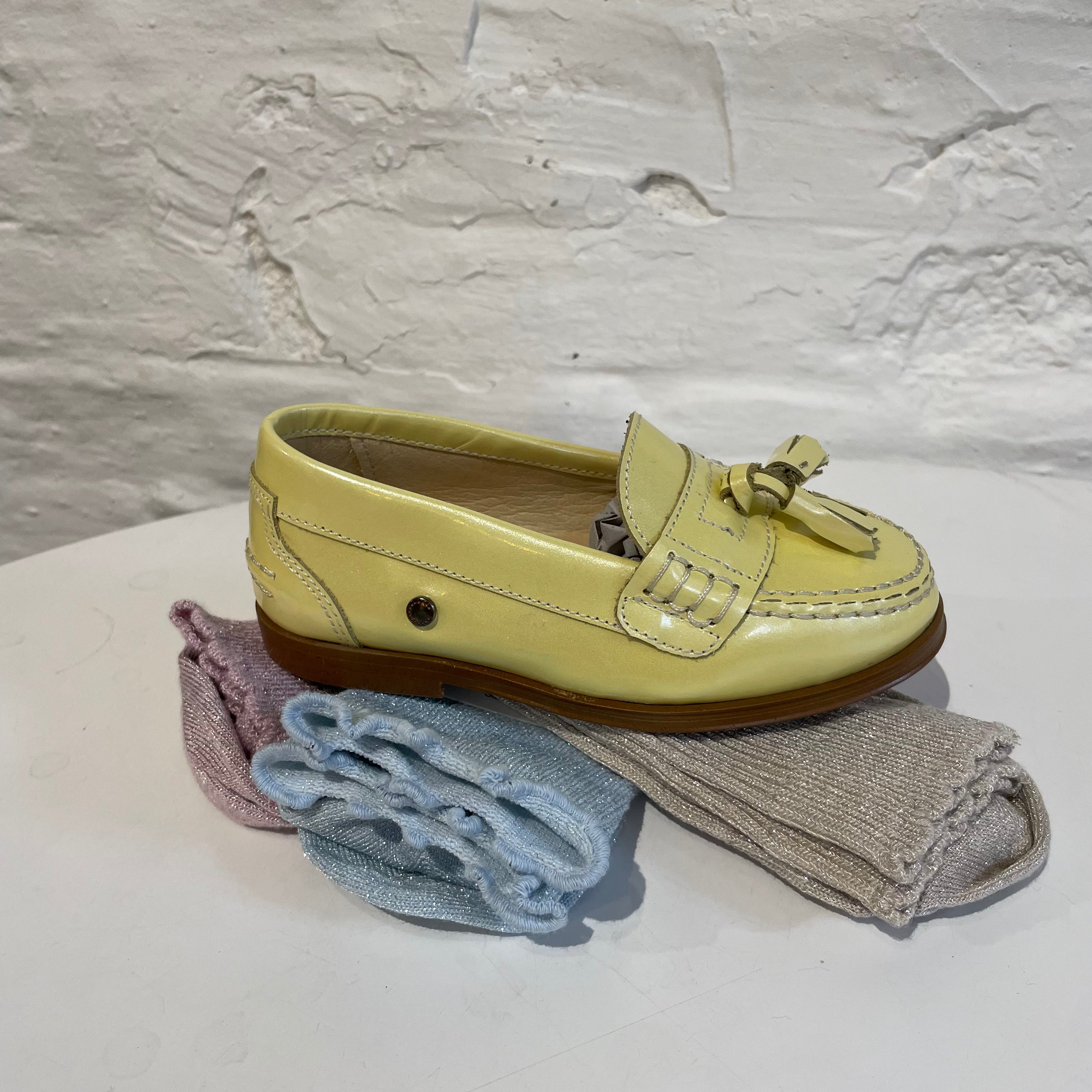 Loafers with tassel - butter