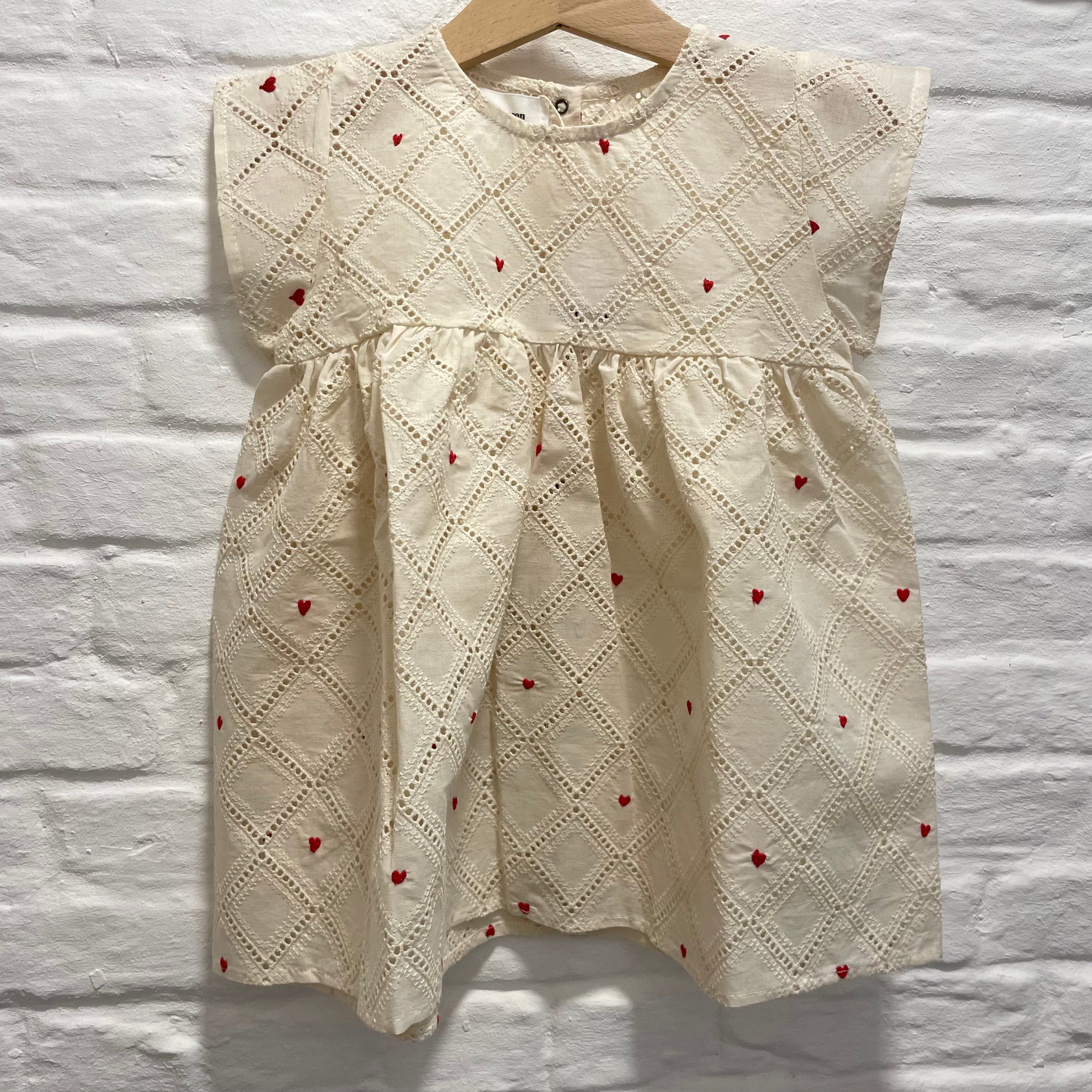 Pequeno tocon - heart dress - ecru