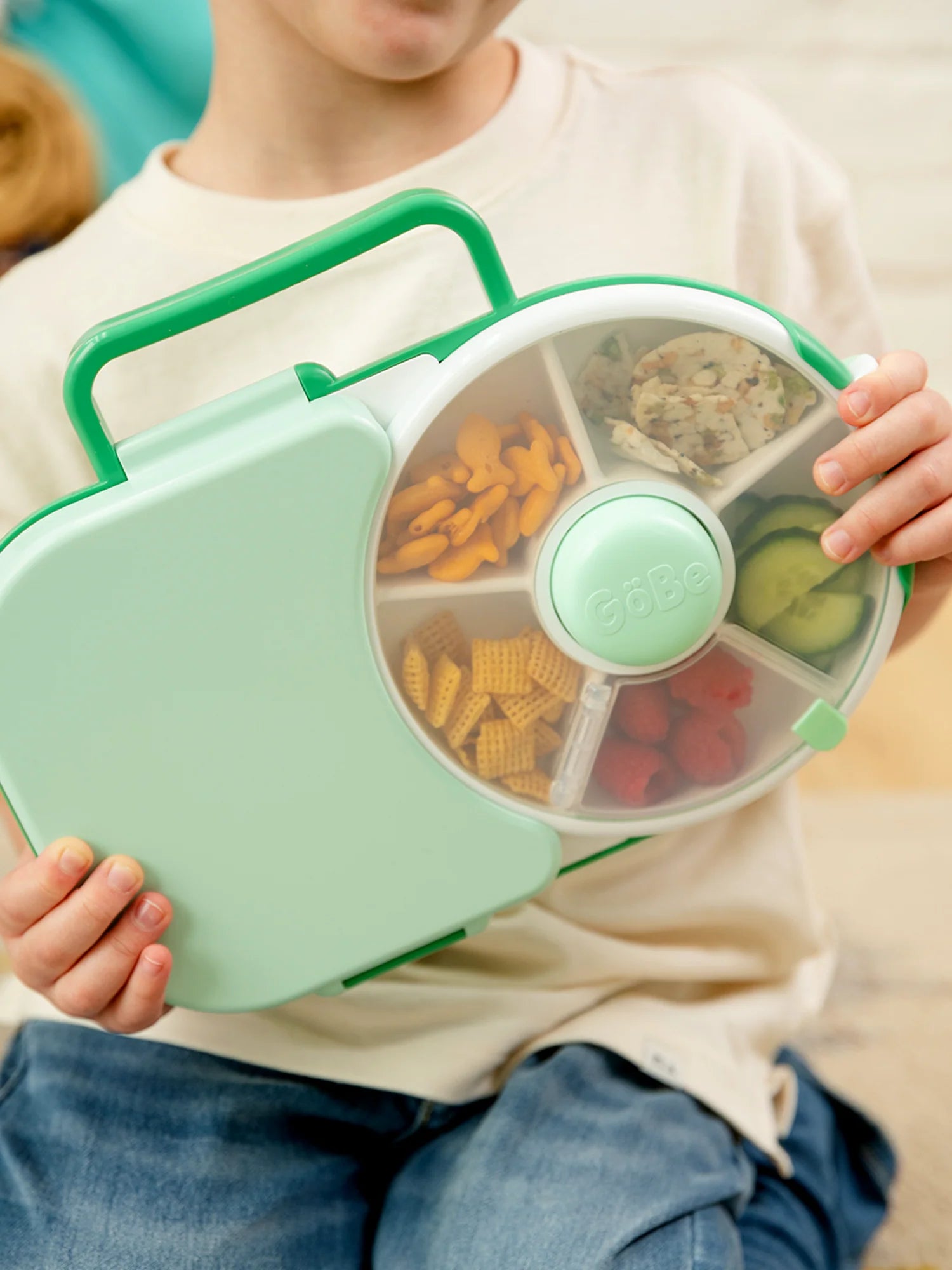 Gobe - lunchbox with snack spinner - sage green