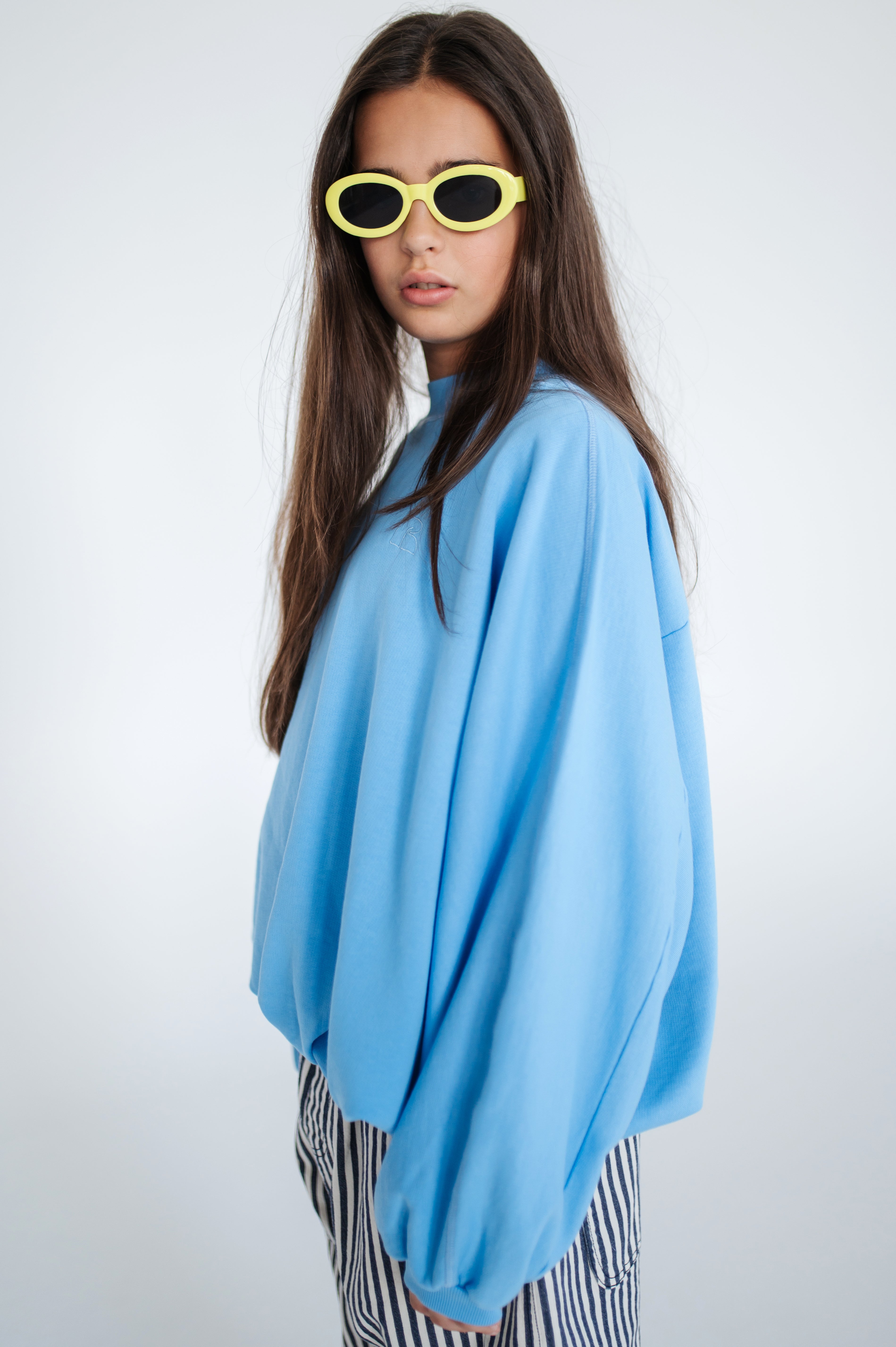 Repose Ams - iris crop sweatshirt - summer day blue