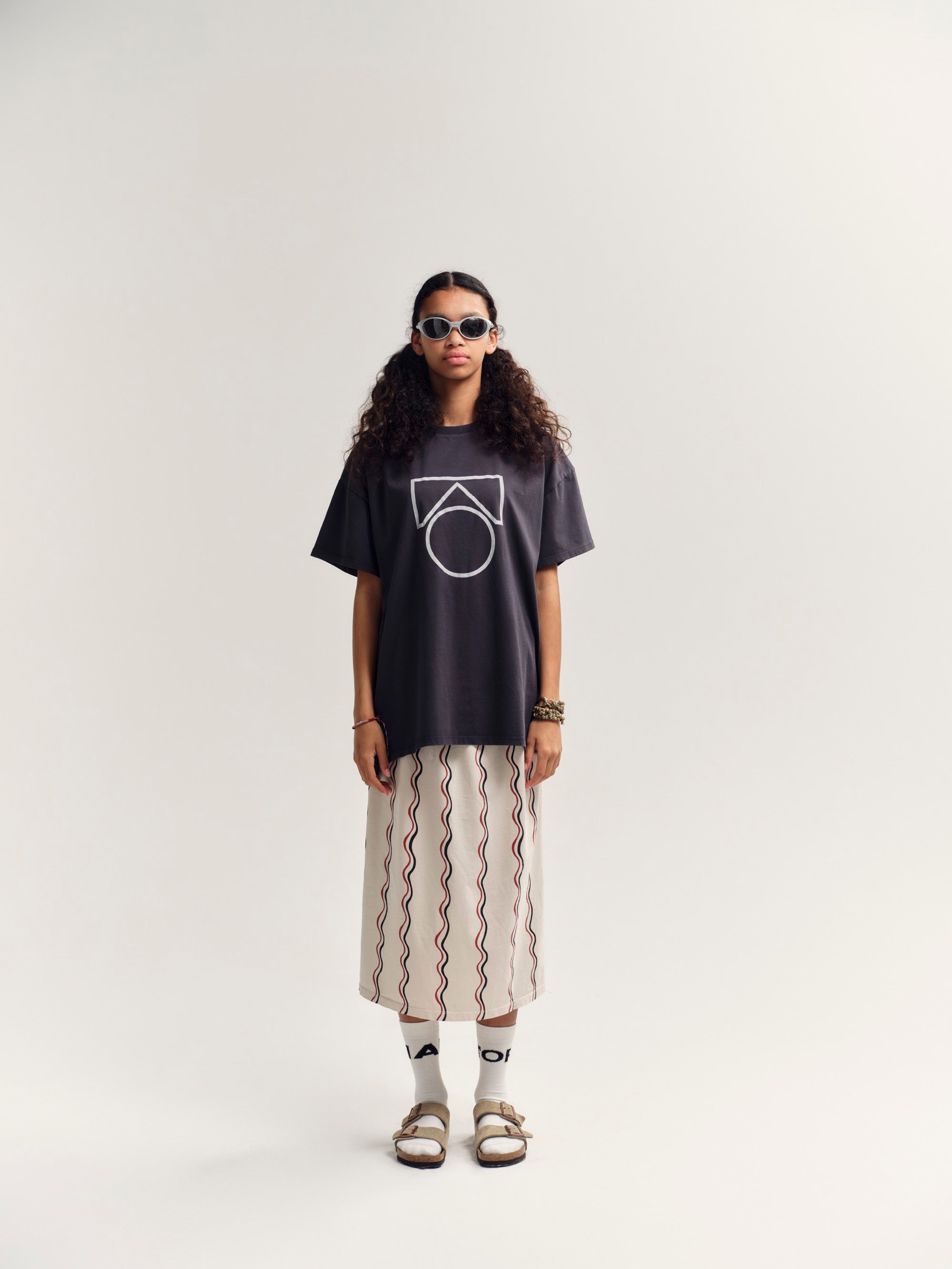 Main Story - oversized tee - dark shadow