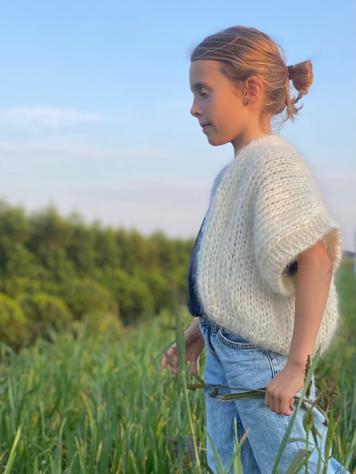 Ariane Knitwear - handmade wool cardigan - ecru