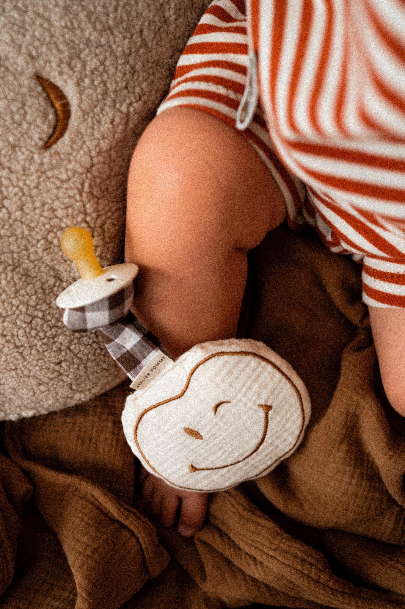 Atelier Pomme - pomme - pacifier cloth - cosy white